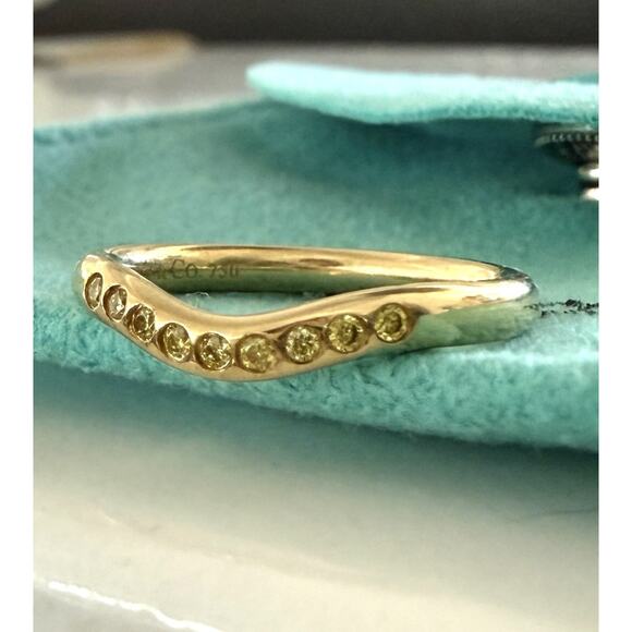 Tiffany & Co Elsa 18k Gold Peretti FANCY YELLOW Diamond Wedding Curved Band Ring - Picture 2 of 11